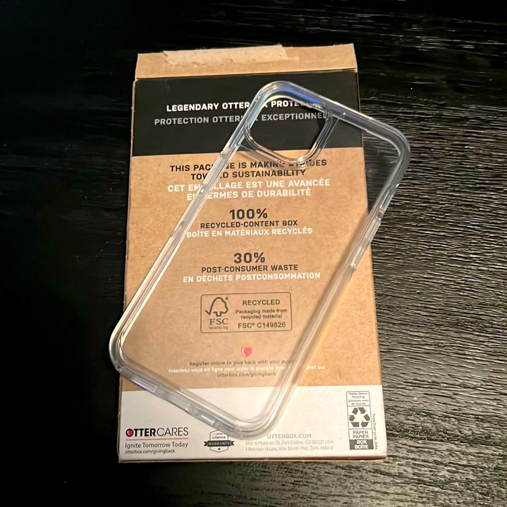 OtterBox Symmetry Clear Series - iPhone 13